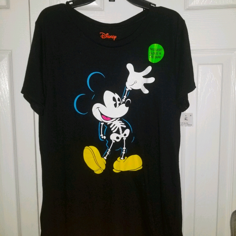 Disney  Mickey mouse shirt